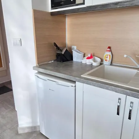 Belvedere Club H 305 *