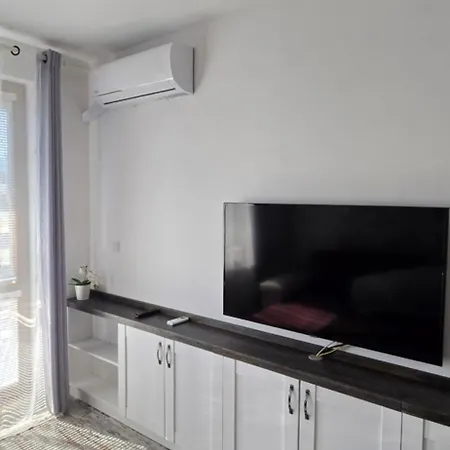 Belvedere Club H 305 Apartman